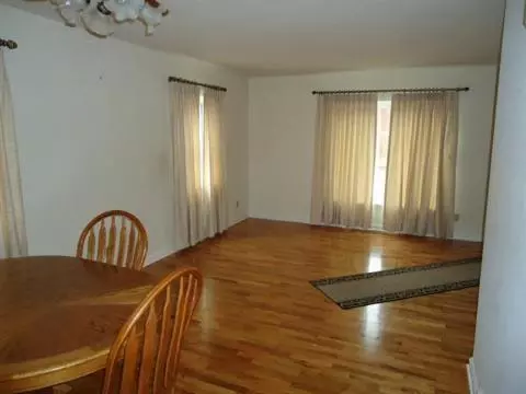 711 S Bowen, Jackson, MI 49203 photo 3