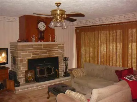 5715 Lansing, Jackson, MI 49201 photo 6