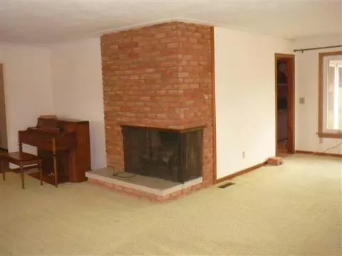 5715 Lansing, Jackson, MI 49201 photo 4