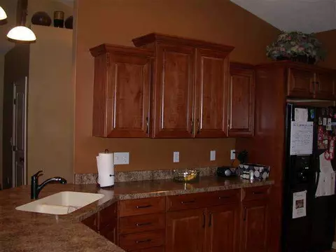 855 Hinckley, Jackson, MI 49203 photo 4
