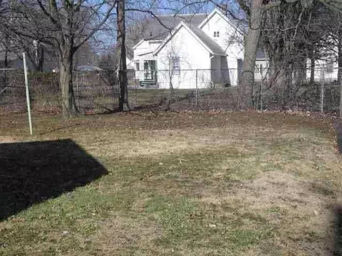 124 Arnold, Jackson, MI 49202 photo 12