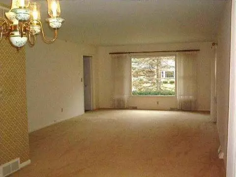 2147 Cascade, Jackson, MI 49203 photo 4