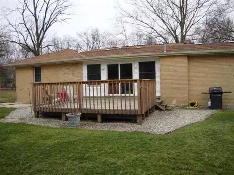 224 Meadow, Jackson, MI 49203 photo 1