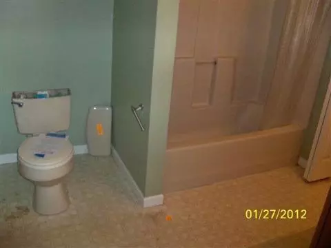 926 N Brown, Jackson, MI 49202 photo 4