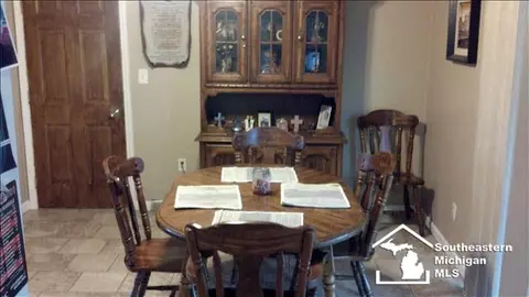 2388 Ida-maybee, Monroe, MI 48162 photo 2