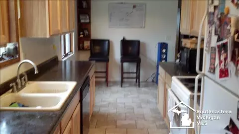 2388 Ida-maybee, Monroe, MI 48162 photo 3
