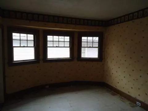 210 W High, Jackson, MI 49203 photo 3
