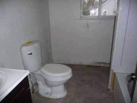 2932 Overhill, Jackson, MI 49203 photo 3