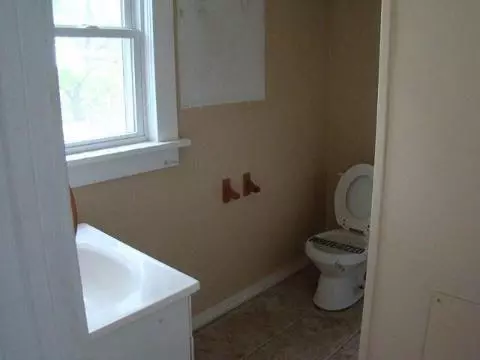 841 Backus, Jackson, MI 49202 photo 3