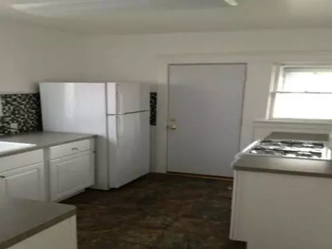 407 Winters, Jackson, MI 49201 photo 3