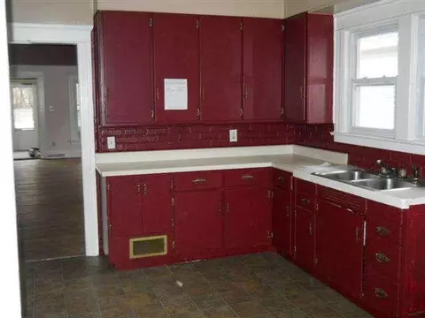 558 N Pleasant #PLEASANT, Jackson, MI 49202 photo 3
