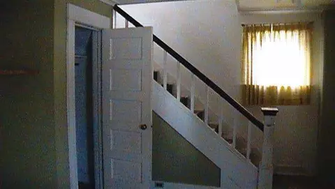 117 Walcott, Jackson, MI 49203 photo 4
