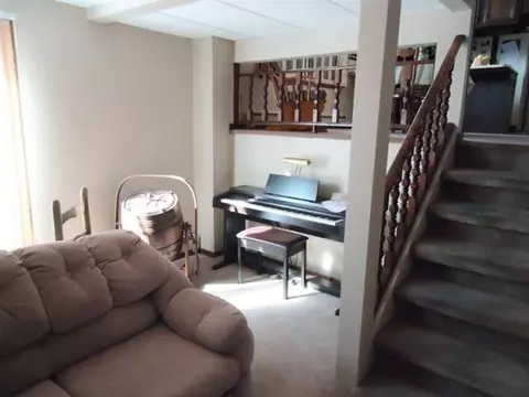 5653 Wheaton, Jackson, MI 49201 photo 1