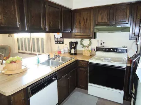 5653 Wheaton, Jackson, MI 49201 photo 7