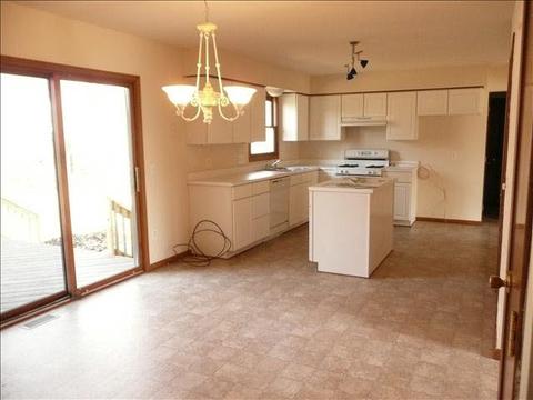 6761 Lockmill, Temperance, MI 48182 photo 2