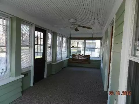817 Center, Jackson, MI 49202 photo 7