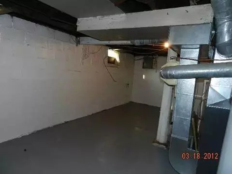 817 Center, Jackson, MI 49202 photo 8