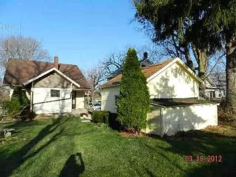 817 Center, Jackson, MI 49202 photo 2