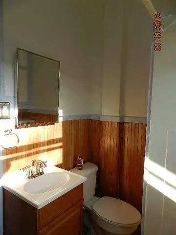 817 Center, Jackson, MI 49202 photo 4