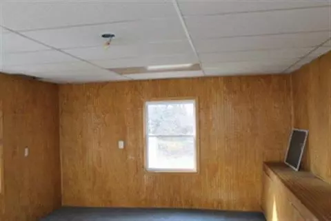 1100 Walker, Jackson, MI 49202 photo 4
