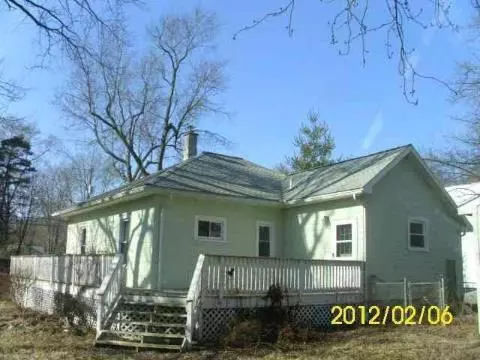 403 Hague, Jackson, MI 49203 photo 2