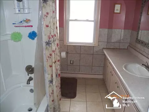 1042 Mapleway, Temperance, MI 48182 photo 8