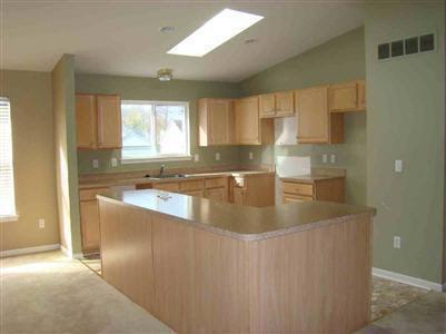 1503 Tulane Cir, Flint, MI 48503 photo 2