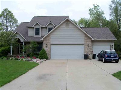 8464 Jaclyn Ann Dr, Flushing, MI 48433 photo 1