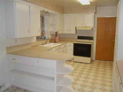 1467 E Pierson Rd, Flushing, MI 48433 photo 3