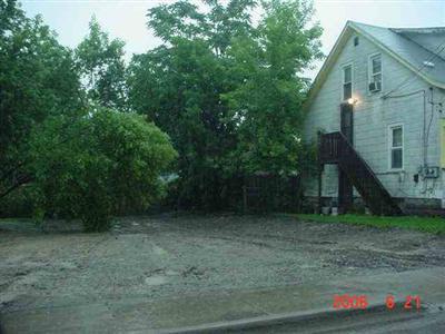 919 Pershing St, Flint, MI 48503 photo 1