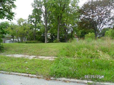 33 Taylor St, Pontiac, MI 48342 photo 1