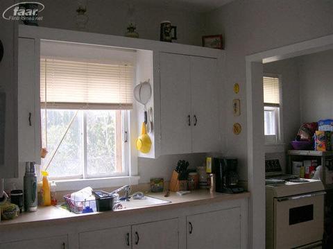 913 Young St, Flint, MI 48503 photo 5