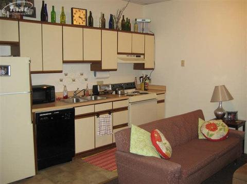 104 E Main St, Flushing, MI 48433 photo 5