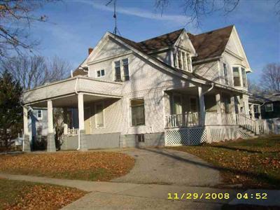 205 E Oliver St, Owosso, MI 48867 photo 1