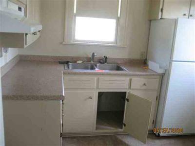 4135 Menton Ave, Flint, MI 48507 photo 3