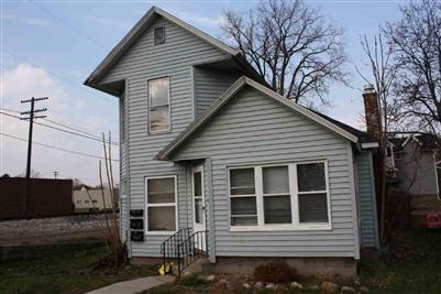 201 E Maple, Holly, MI 48442 photo 1