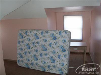 214 E Paterson St, Flint, MI 48505 photo 9