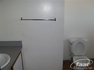 214 E Paterson St, Flint, MI 48505 photo 11