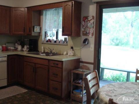 309 Oak St, Flushing, MI 48433 photo 2