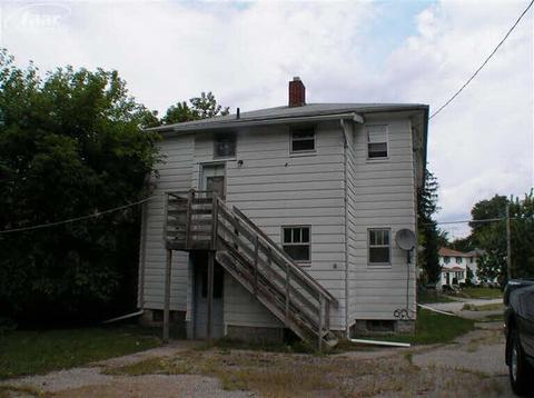 4002 Red Arrow Rd, Flint, MI 48507 photo 2
