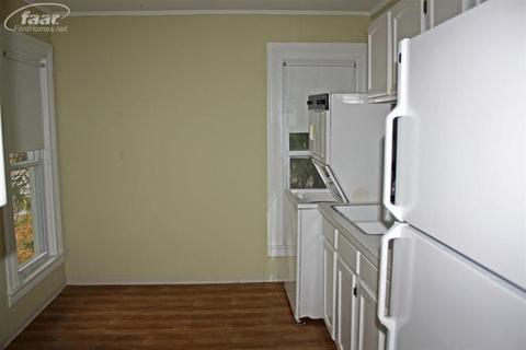 118 N Beech St, Flushing, MI 48433 photo 7