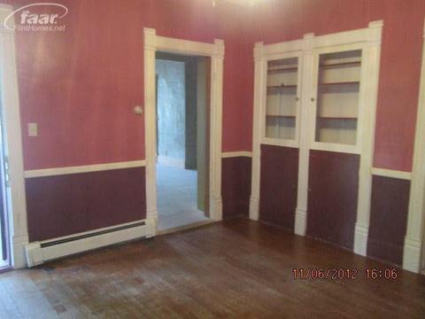 415 Coutant St, Flushing, MI 48433 photo 5