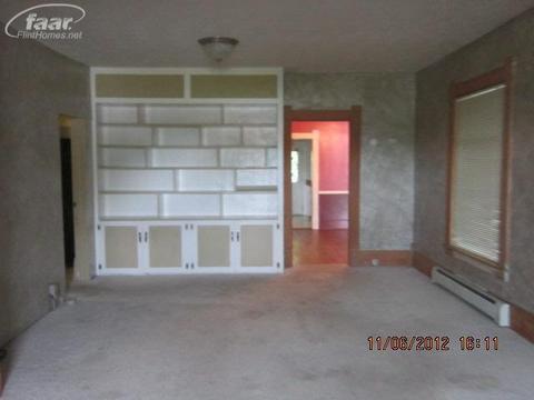 415 Coutant St, Flushing, MI 48433 photo 8
