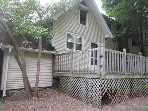 415 Coutant St, Flushing, MI 48433 photo 3