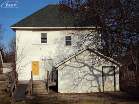 1040 E Mount Morris St, Mount Morris, MI 48458 photo 4