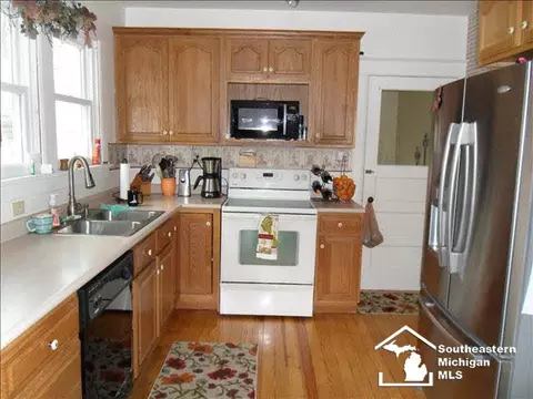 523 E Sixth, Monroe, MI 48161 photo 6