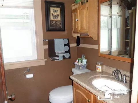 523 E Sixth, Monroe, MI 48161 photo 11