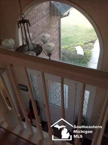 14404 Canterbury, Monroe, MI 48161 photo 2
