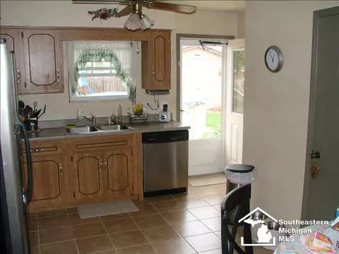 312 Armitage, Monroe, MI 48162 photo 8