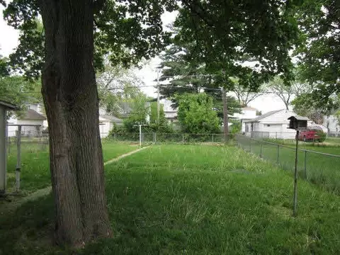 817 E 4th, Monroe, MI 48161 photo 6